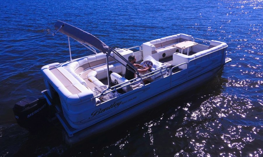 Pontoon Boat tour Stockholm
